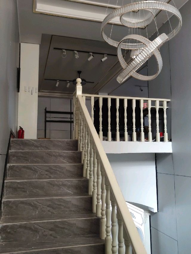 两层门面房出租   
