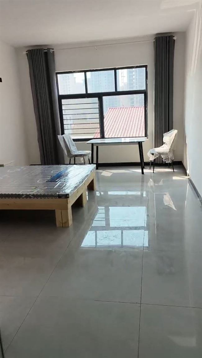 要庄自建房出租，门前路宽好停车 房间宽敞采光好，设施齐全拎包住， 房东人好事又少