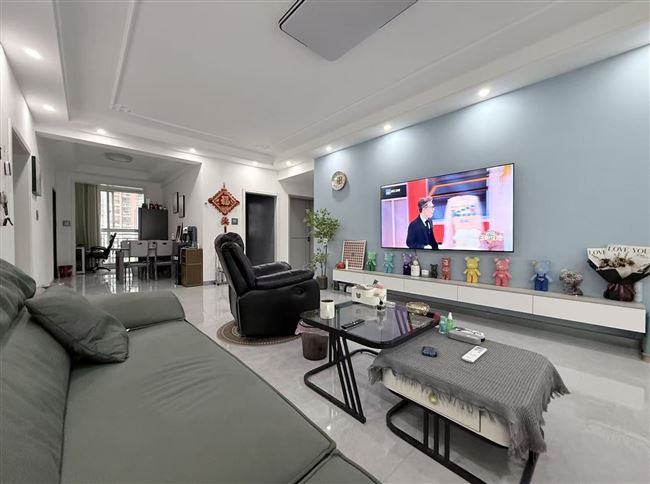 尉氏南环帝景城一期三室出租